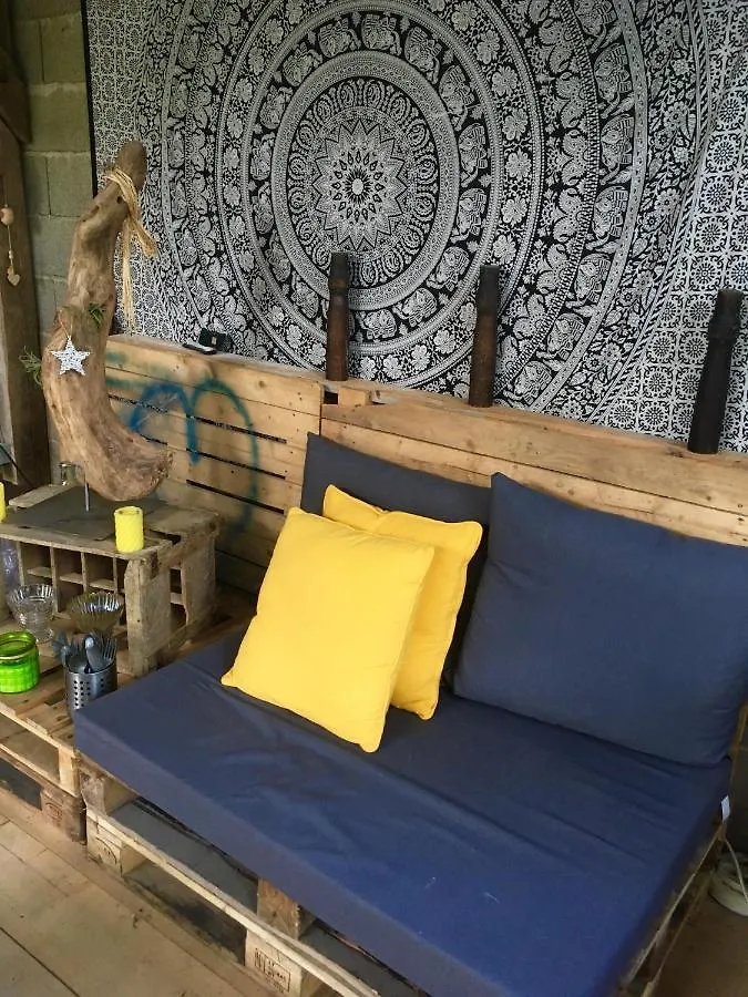 La Maison Des Anges Bed and Breakfast Eauze 0*,