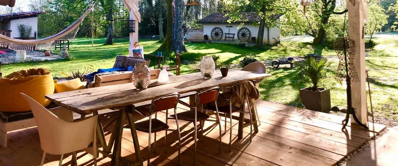 La Maison Des Anges Bed and Breakfast Eauze Bed & Breakfast